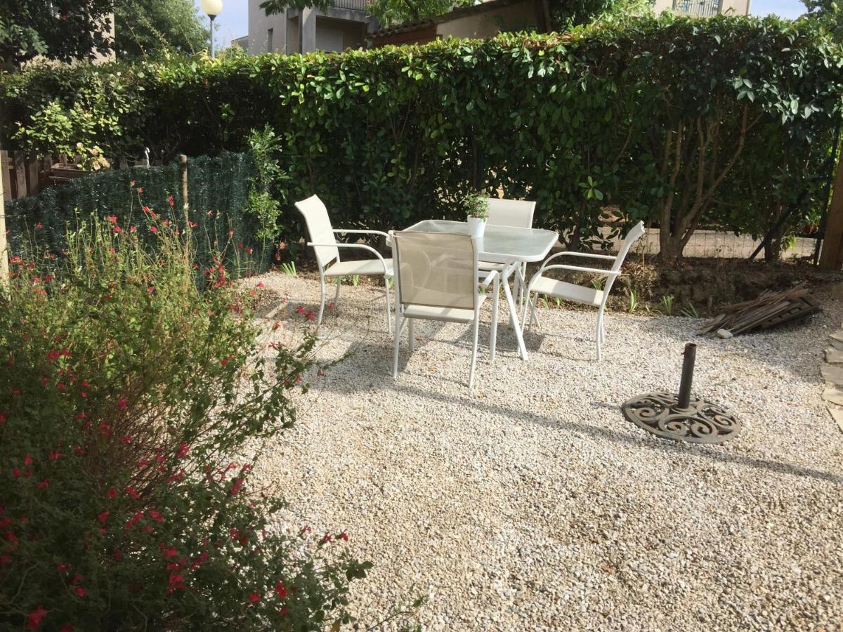 Apartmán Les Iris Carcassonne Exteriér fotografie